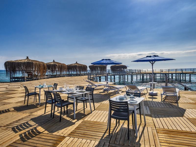 Blue Marlin Deluxe Spa & Resort