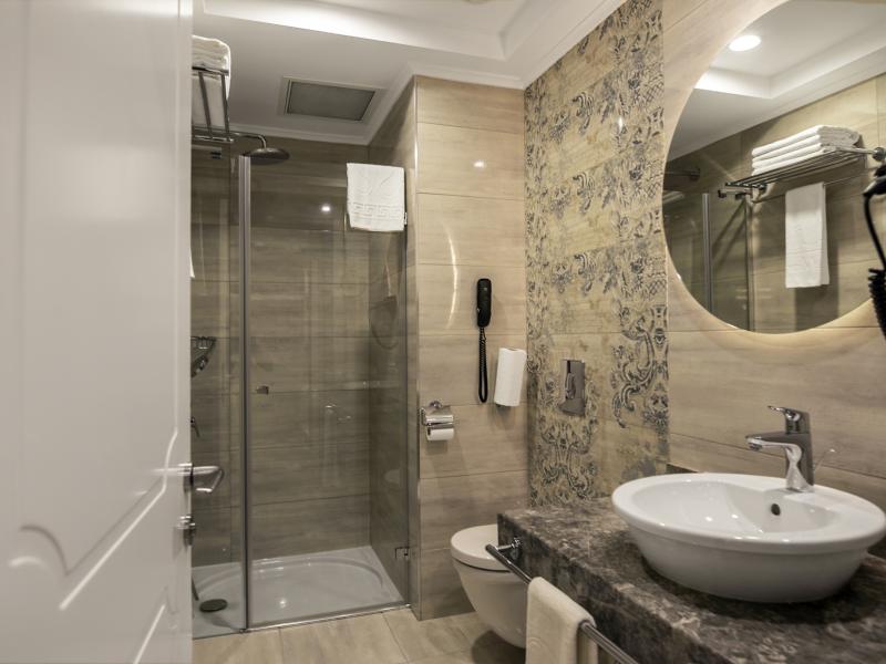 Blue Marlin Deluxe Spa & Resort