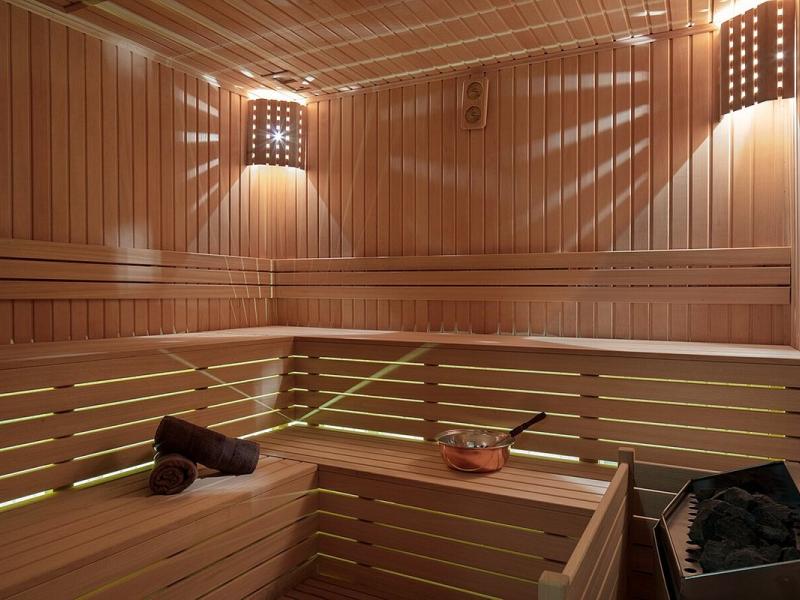 Blue Marlin Deluxe Spa & Resort