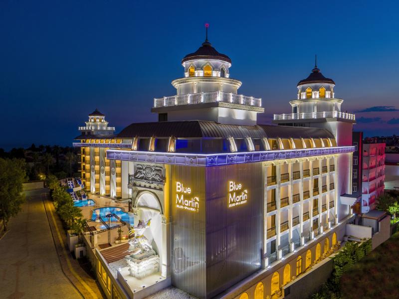 Blue Marlin Deluxe Spa & Resort