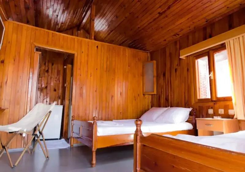 Toll Hotel