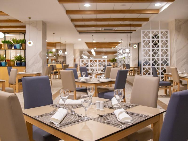 Serenade Punta Cana Beach & Spa Resort