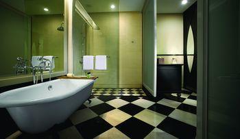 Eastern & Oriental Hotel