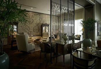 Eastern & Oriental Hotel