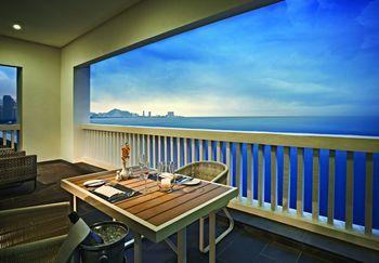 Eastern & Oriental Hotel