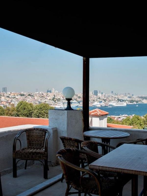 Le Safran Palace Hotel