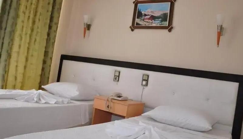 Moni Hotel