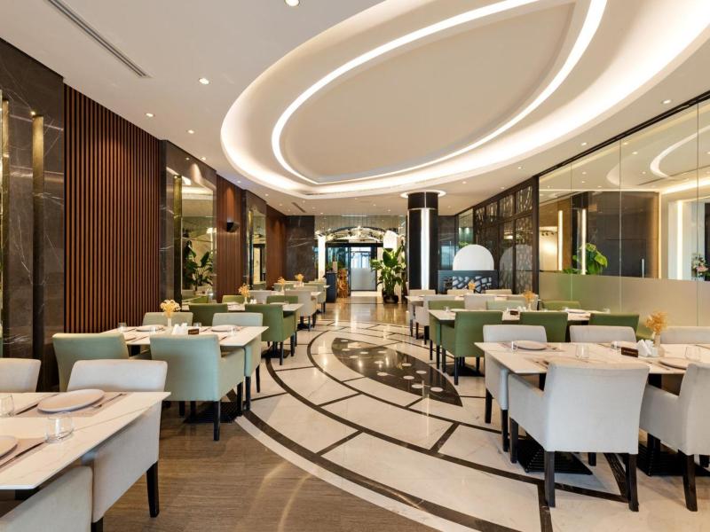 Royal Continental Suites Business Bay