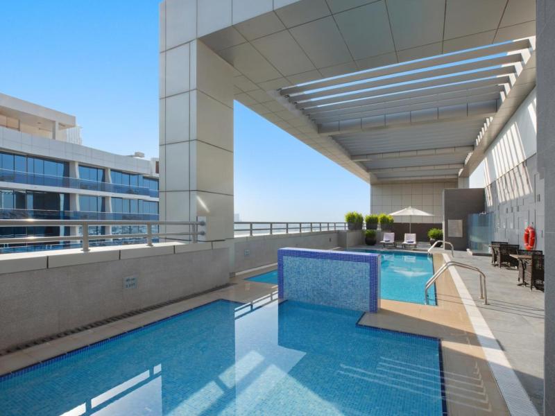 Royal Continental Suites Business Bay