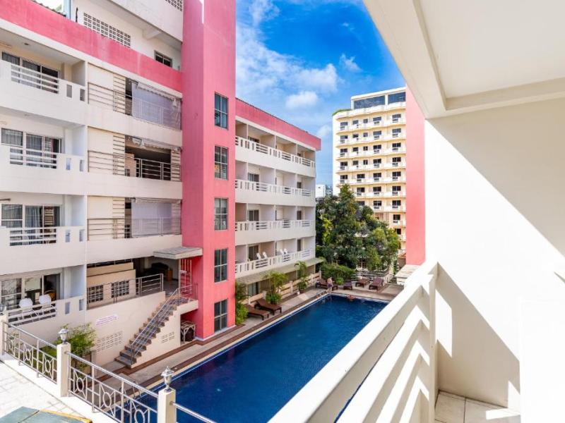 Eastiny Place Hotel