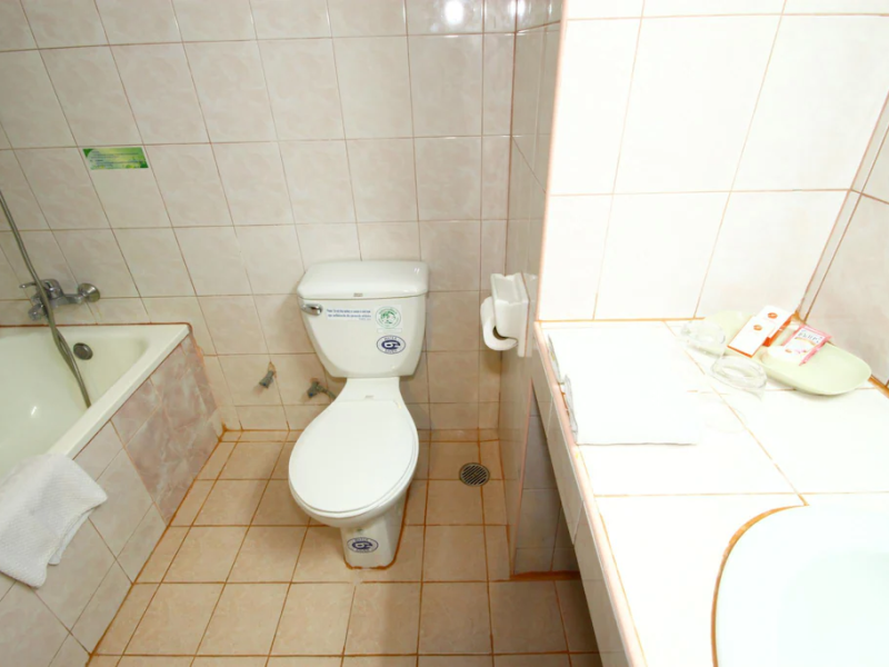 Eastiny Place Hotel