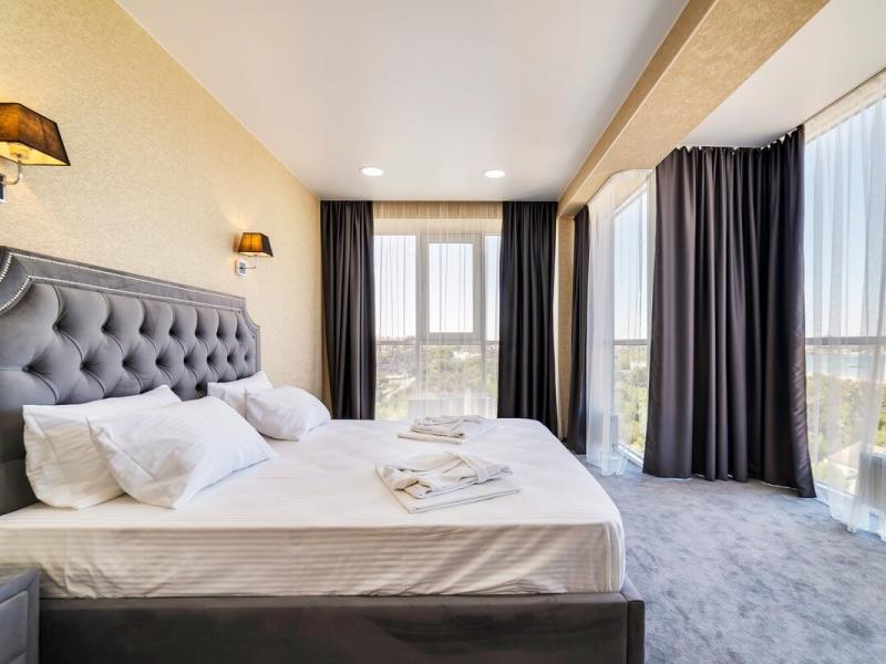 Grand Sapphire Hotel