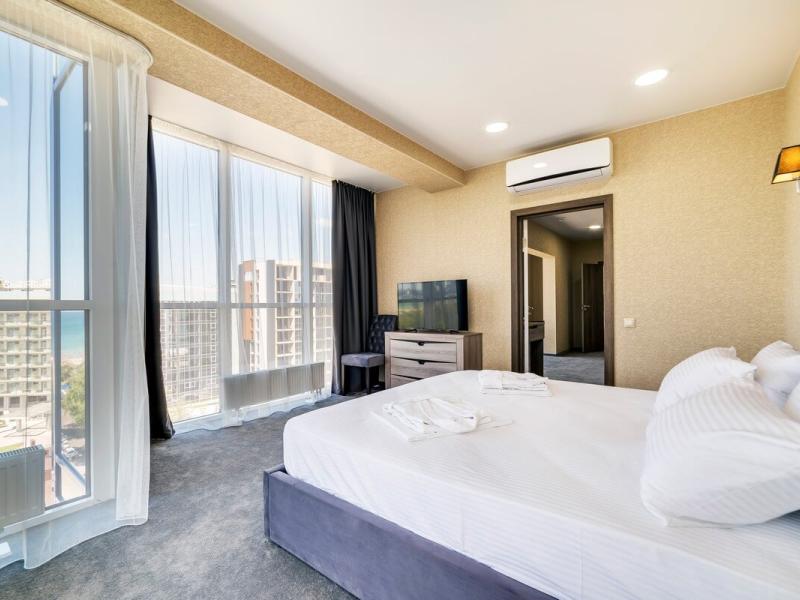 Grand Sapphire Hotel