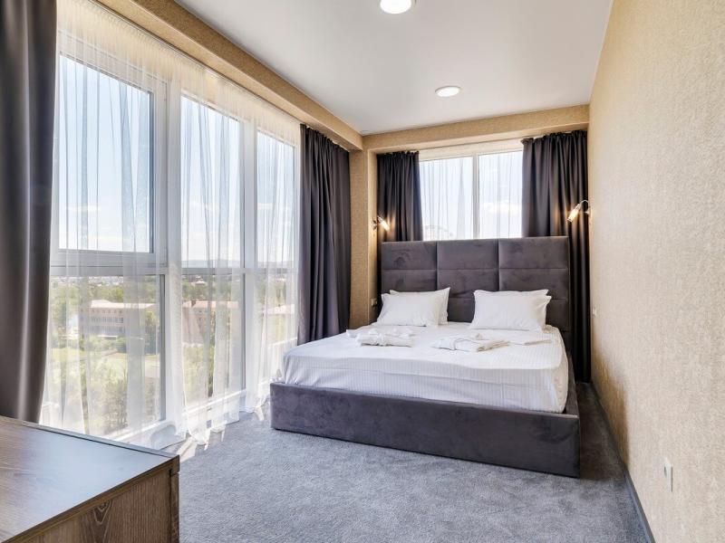 Grand Sapphire Hotel