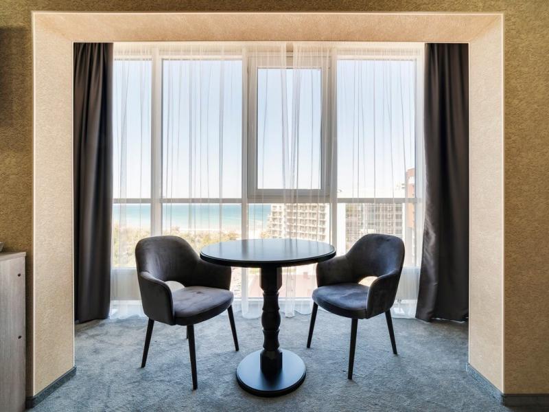 Grand Sapphire Hotel