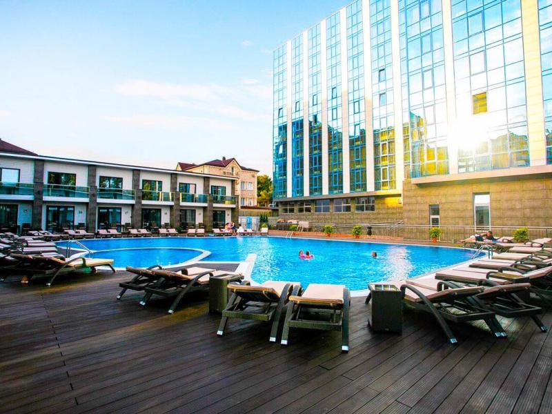 Grand Sapphire Hotel