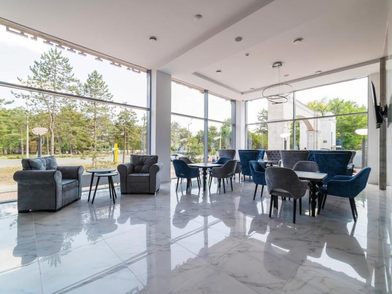 Grand Sapphire Hotel