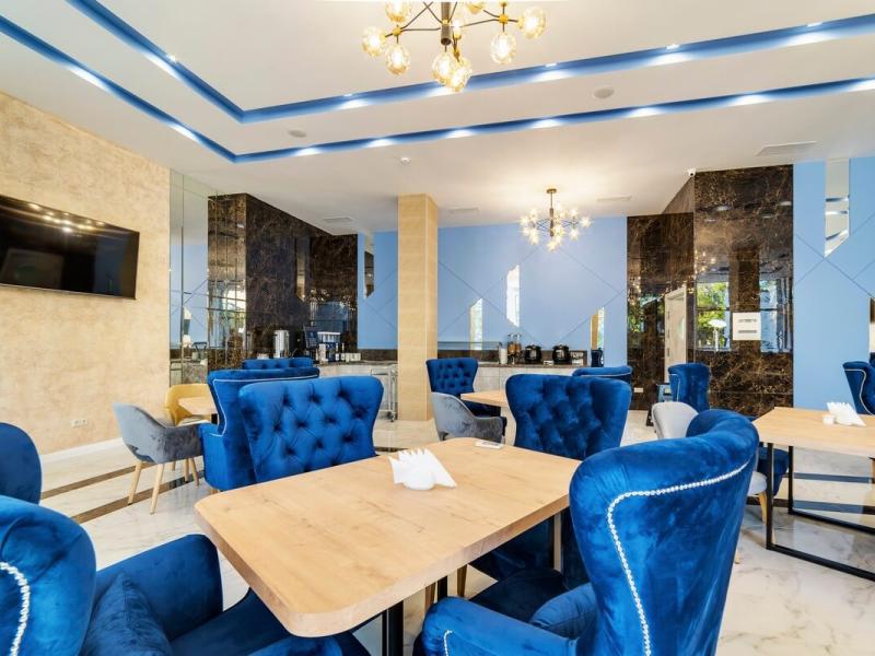 Grand Sapphire Hotel