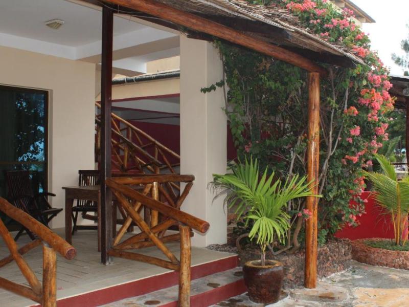 Faridu Beach Bungalows