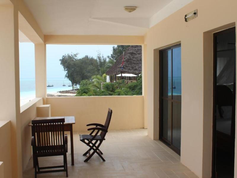 Faridu Beach Bungalows