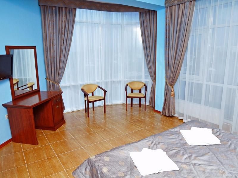 Атлант Люкс