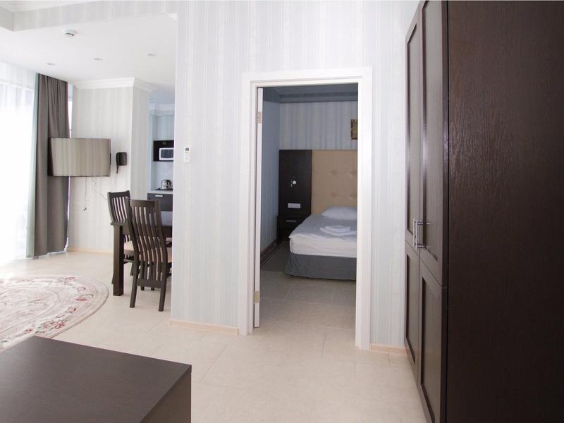 Атлант Люкс