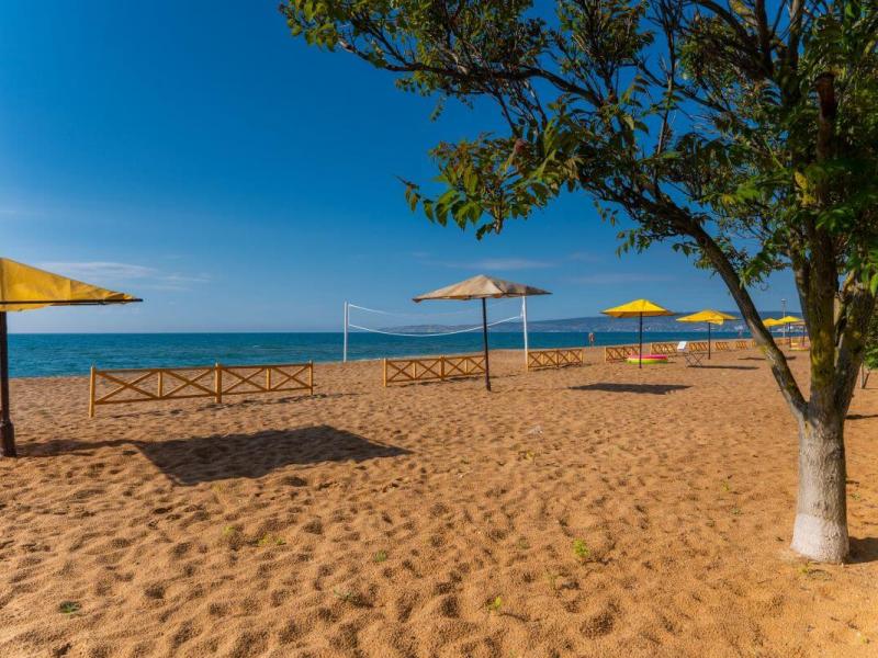 Санвиль Золотой пляж