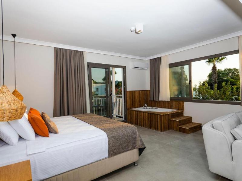 Yalipark Beach Hotel