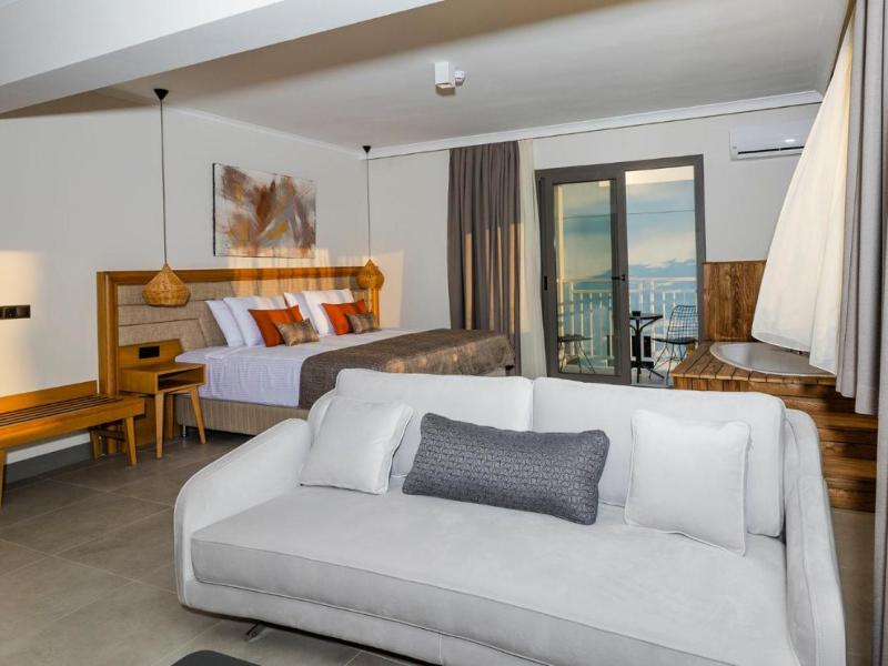 Yalipark Beach Hotel