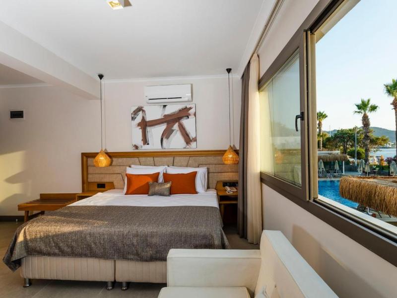 Yalipark Beach Hotel