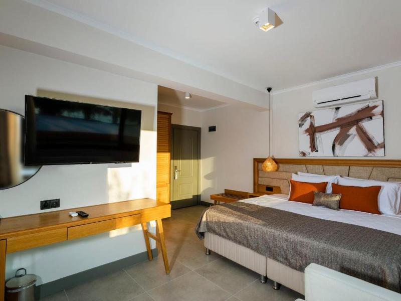 Yalipark Beach Hotel