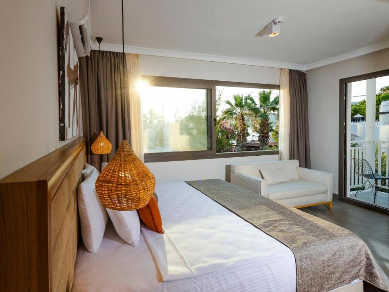 Yalipark Beach Hotel