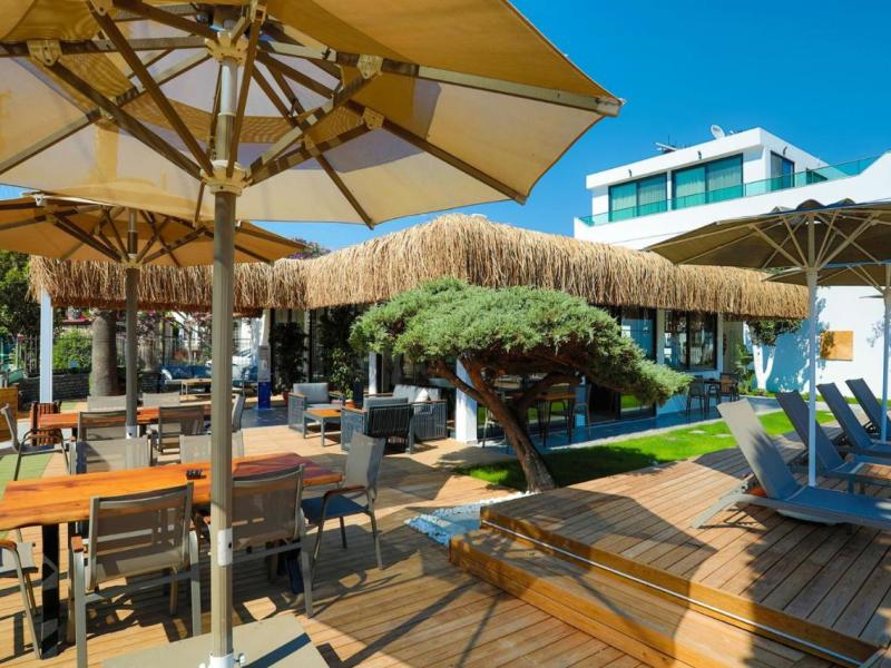 Yalipark Beach Hotel