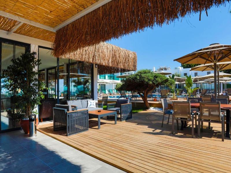 Yalipark Beach Hotel