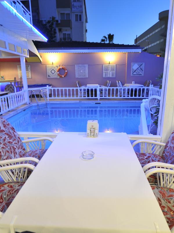 Sun Kiss Hotel