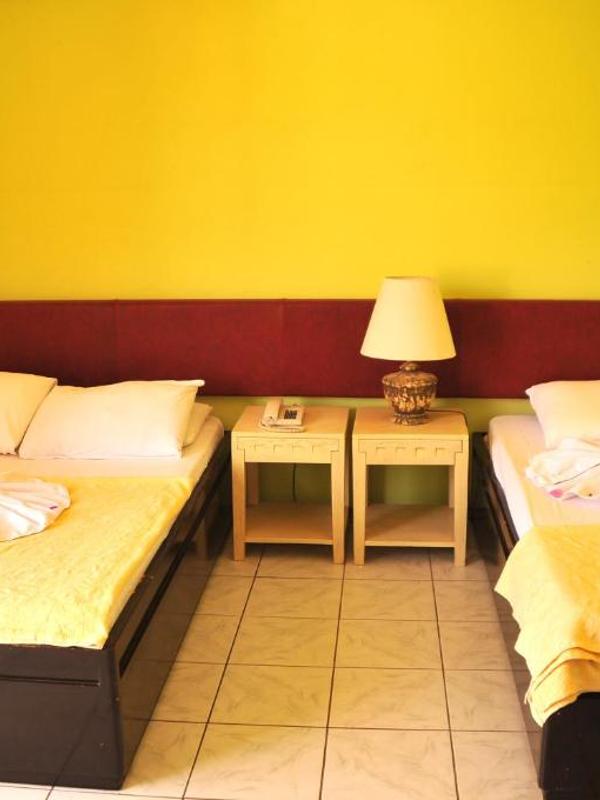 Sun Kiss Hotel