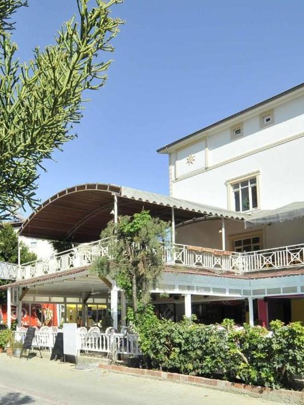 Sun Kiss Hotel