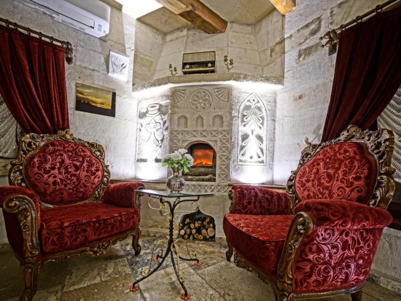 Maccan Cave Hotel