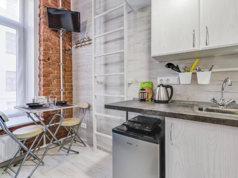 Sokroma Jules Verne Aparts