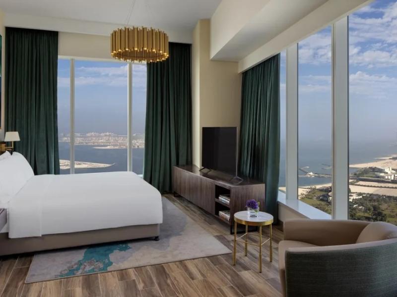 Avani Palm View Dubai Hotel & Suites