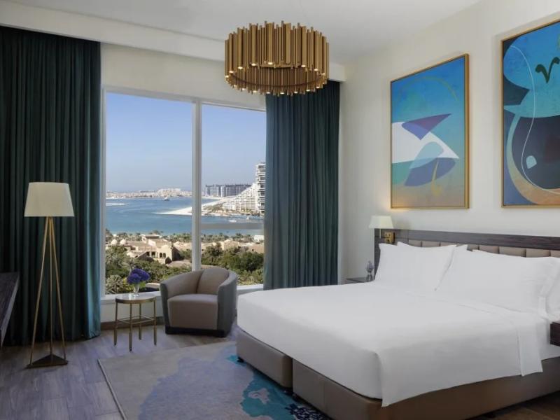 Avani Palm View Dubai Hotel & Suites