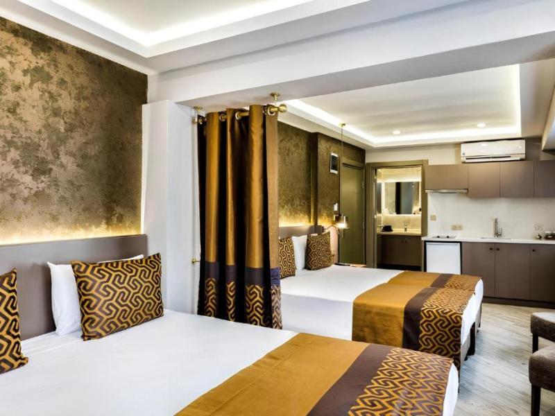 Ayramin Deluxe Hotel