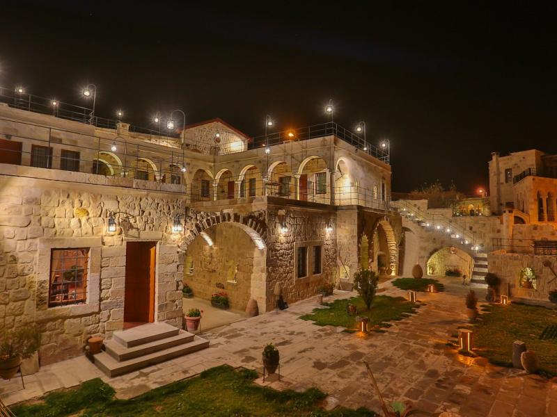 Acropolis Cave Suite