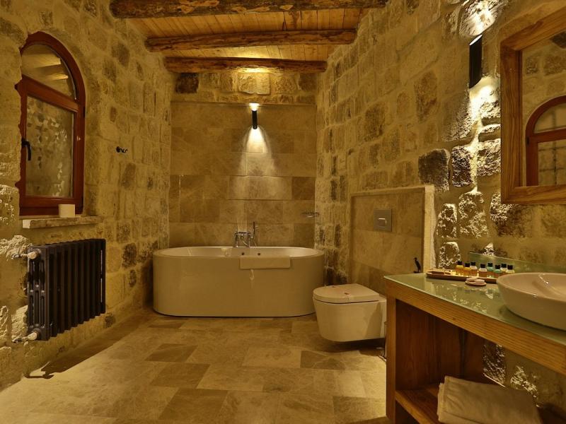 Acropolis Cave Suite