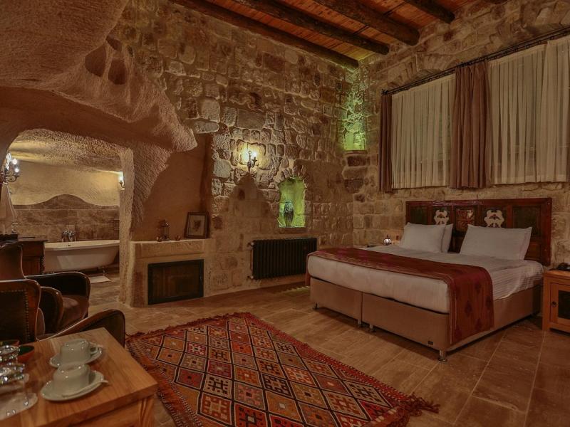 Acropolis Cave Suite