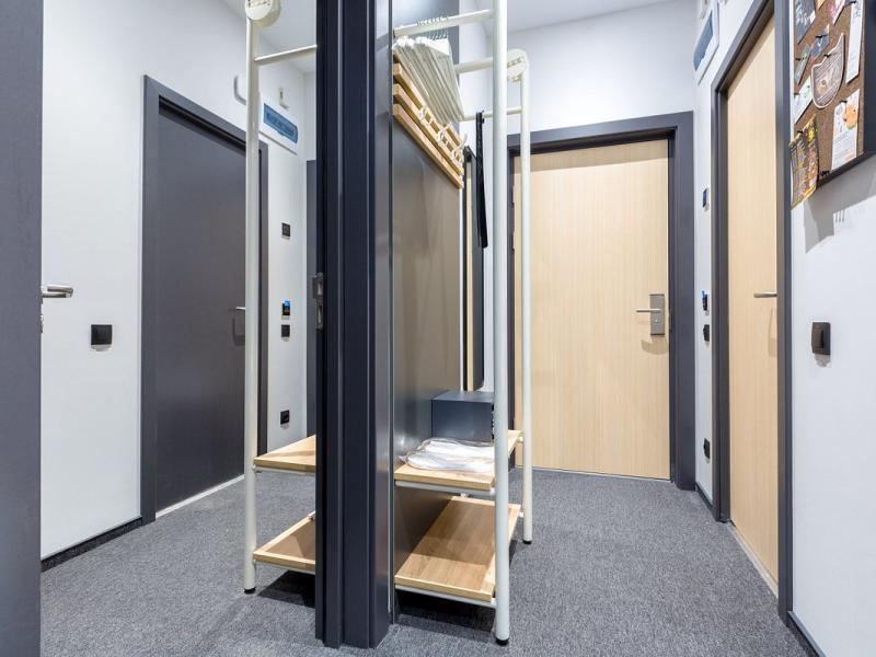 IZZZI у Гостиного Двора