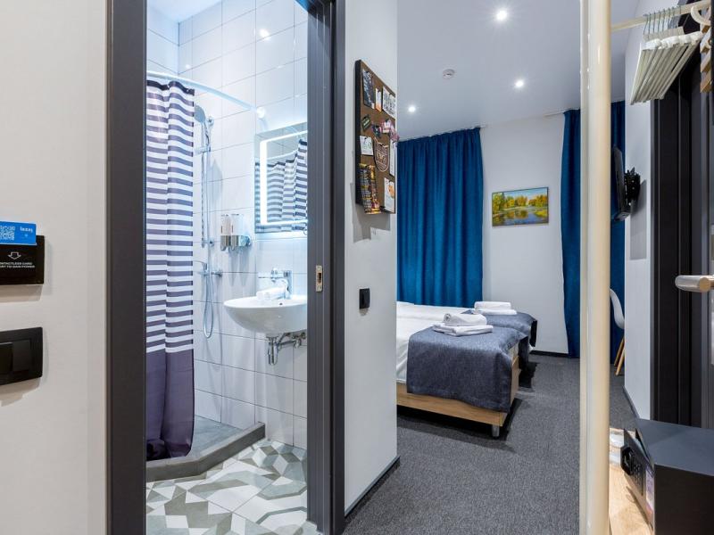 IZZZI у Гостиного Двора