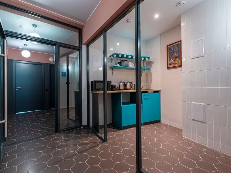 IZZZI у Гостиного Двора