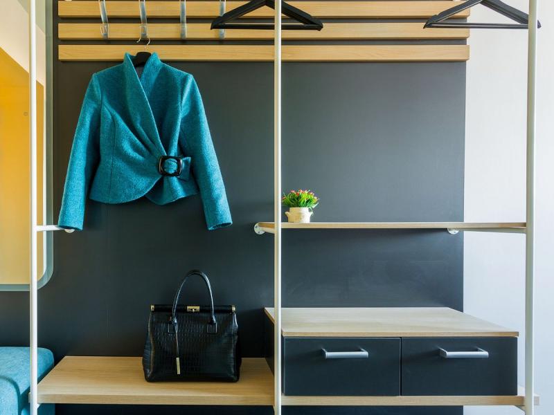 IZZZI у Гостиного Двора