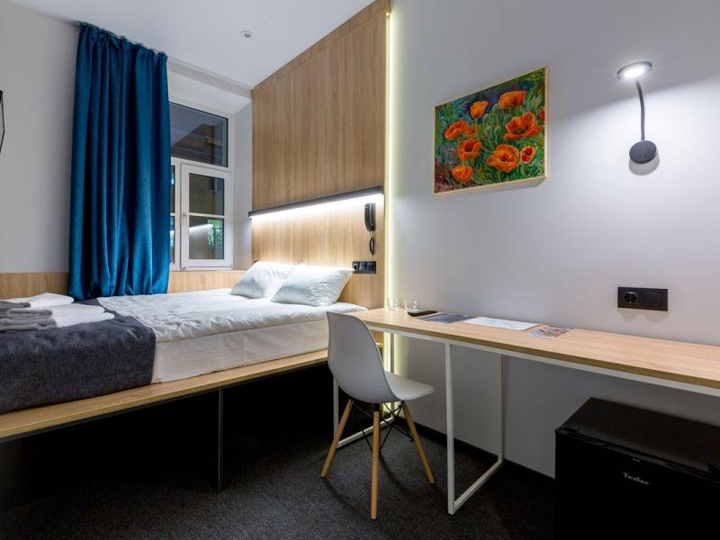 IZZZI у Гостиного Двора